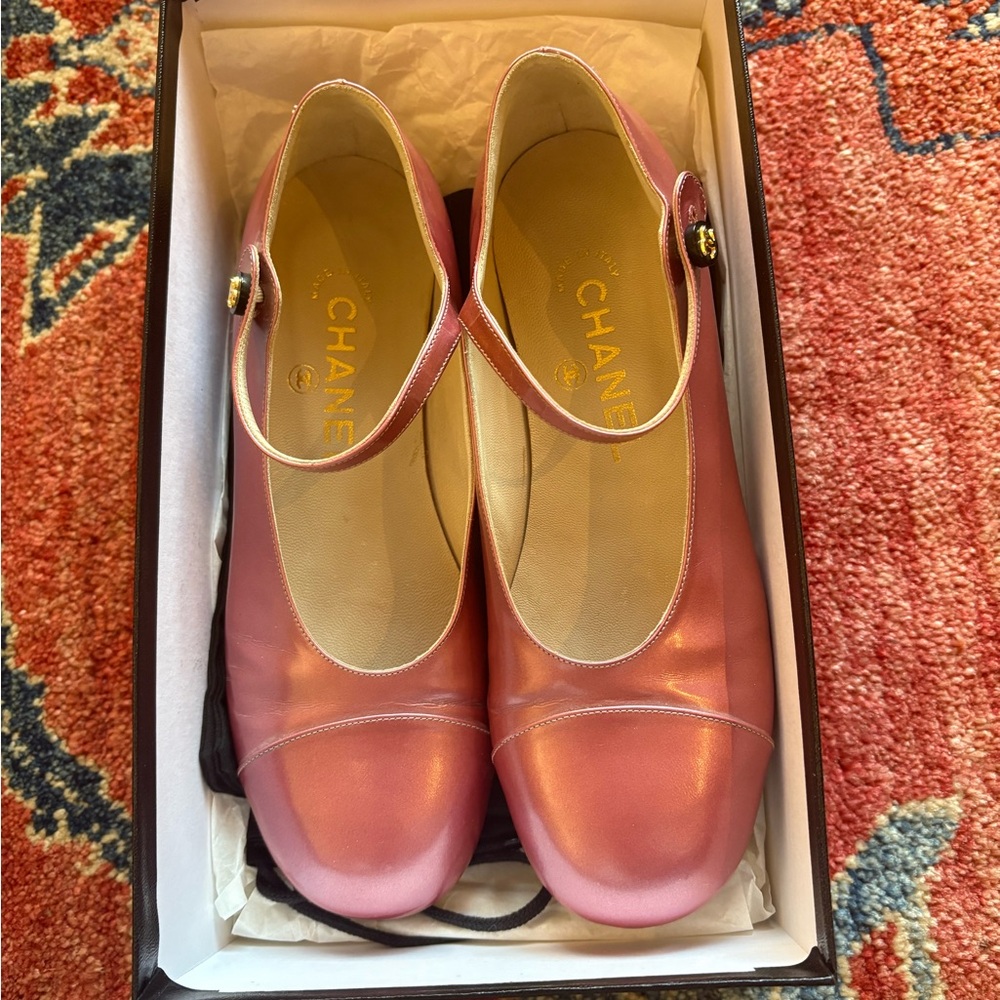 Chanel vintage shoes rose Pink Ballerina Mary Jane metallic Sz 35.5 spring 1998